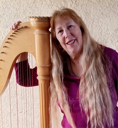 Star with her Lyon and Healey Prelude Harp